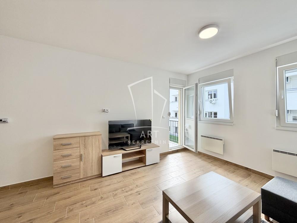 Stan na prodaju u Beogradu, Mirijevo, dvosoban, 40m2, cena 105000 evra