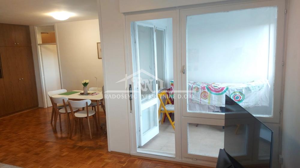 Stan na prodaju u Beogradu, Banjica, jednoiposoban, 55m2, cena 165000 evra