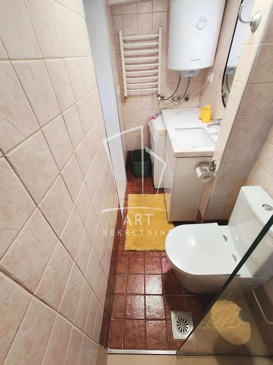 Stan na prodaju u Beogradu, Gornji Dorćol, jednosoban, 27m2, cena 172000 evra