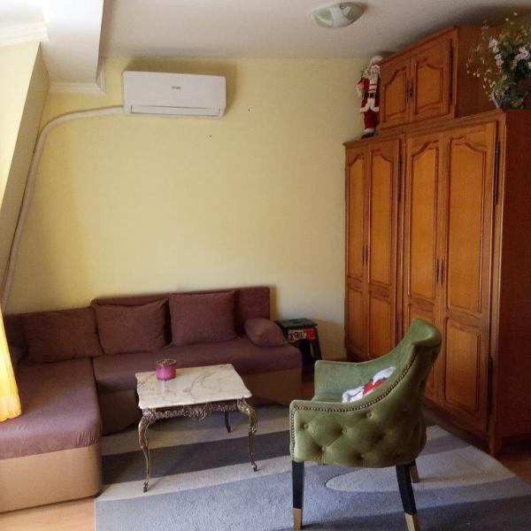 Stan na prodaju u Beogradu, Borča, trosoban, 69m2, cena 145000 evra