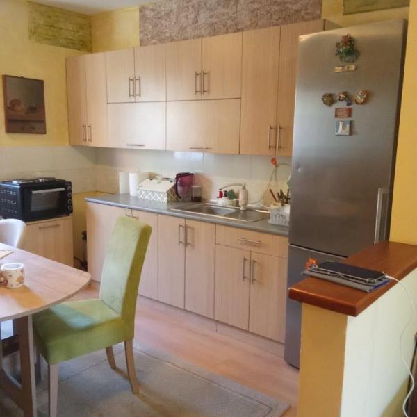 Stan na prodaju u Beogradu, Borča, trosoban, 69m2, cena 145000 evra