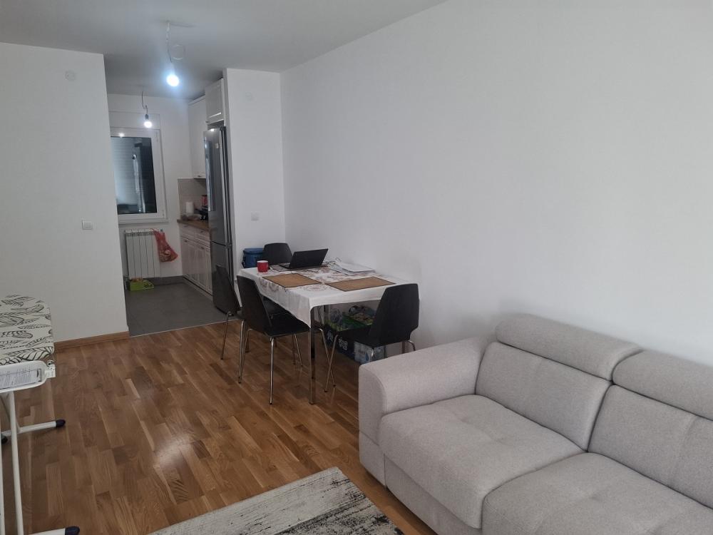 Stan na prodaju u Beogradu, Naselje Stepa Stepanović, trosoban, 74m2, cena 210000 evra