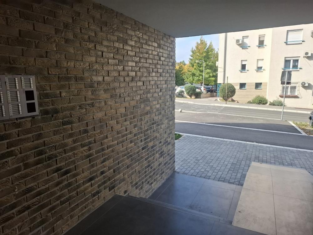 Stan na prodaju u Beogradu, Naselje Stepa Stepanović, trosoban, 74m2, cena 210000 evra