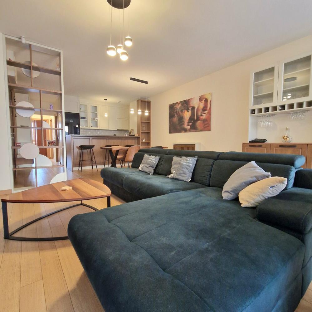 Stan na prodaju u Beogradu, Vračar, trosoban, 78m2, cena 425000 evra