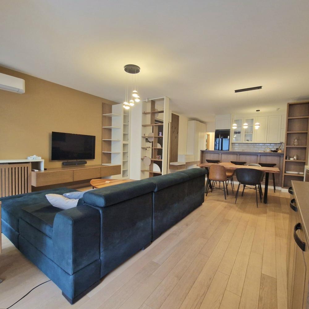 Stan na prodaju u Beogradu, Vračar, trosoban, 78m2, cena 425000 evra