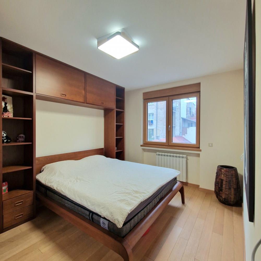 Stan na prodaju u Beogradu, Vračar, trosoban, 78m2, cena 425000 evra