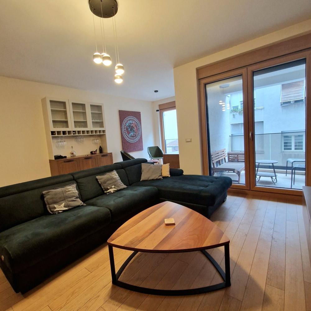 Stan na prodaju u Beogradu, Vračar, trosoban, 78m2, cena 425000 evra