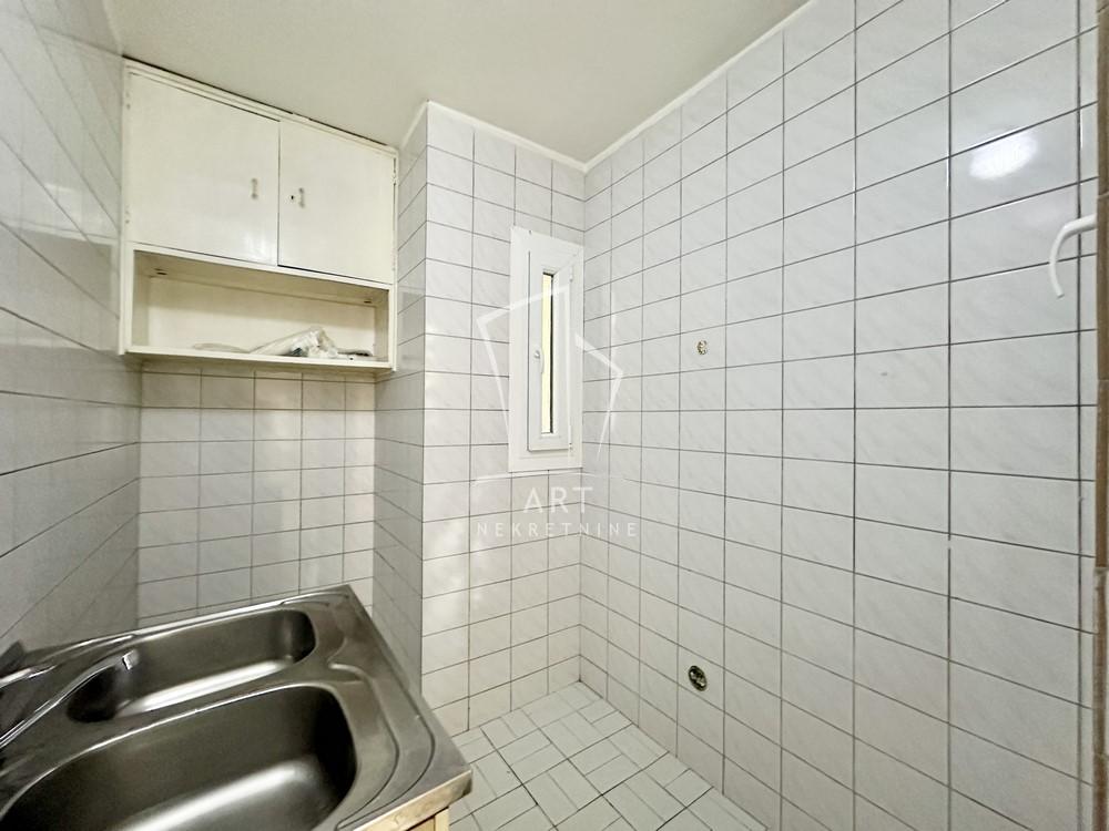 Stan na prodaju u Beogradu, Novi Beograd, dvosoban, 36m2, cena 150000 evra