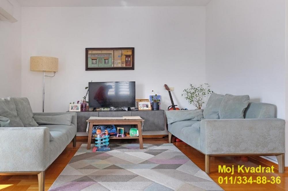 Stan na prodaju u Beogradu, Vračar (Hram), dvosoban, 68m2, cena 285000 evra