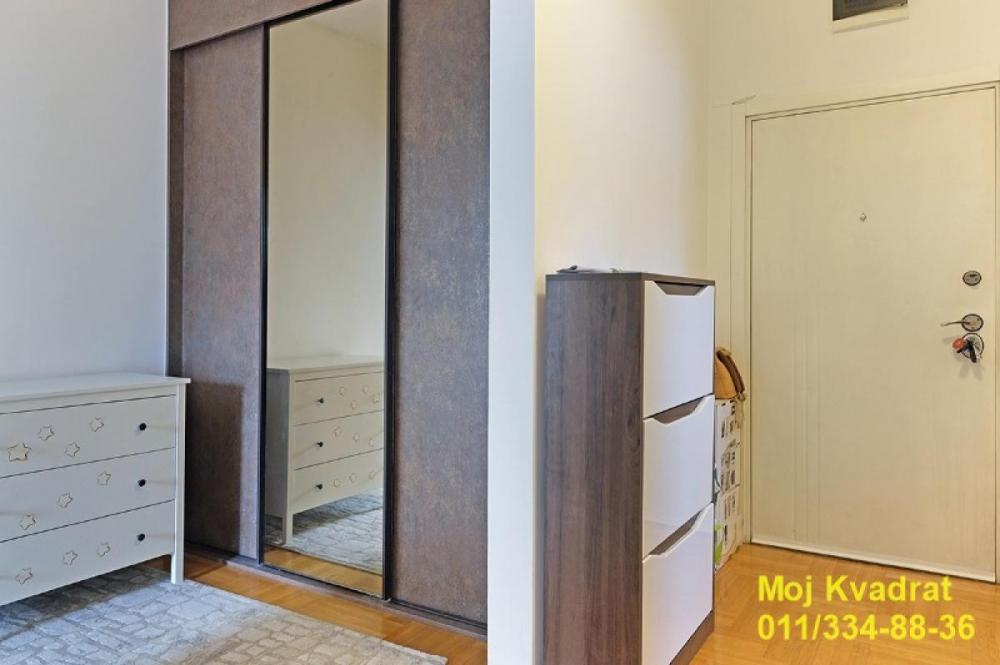 Stan na prodaju u Beogradu, Vračar (Hram), dvosoban, 68m2, cena 285000 evra