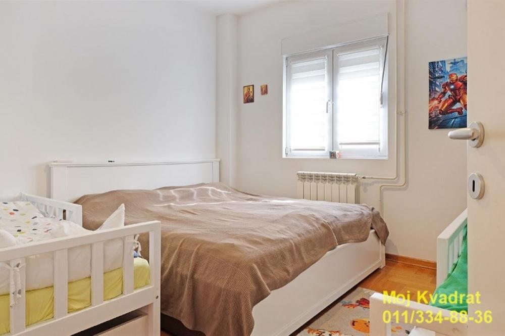 Stan na prodaju u Beogradu, Vračar (Hram), dvosoban, 68m2, cena 285000 evra