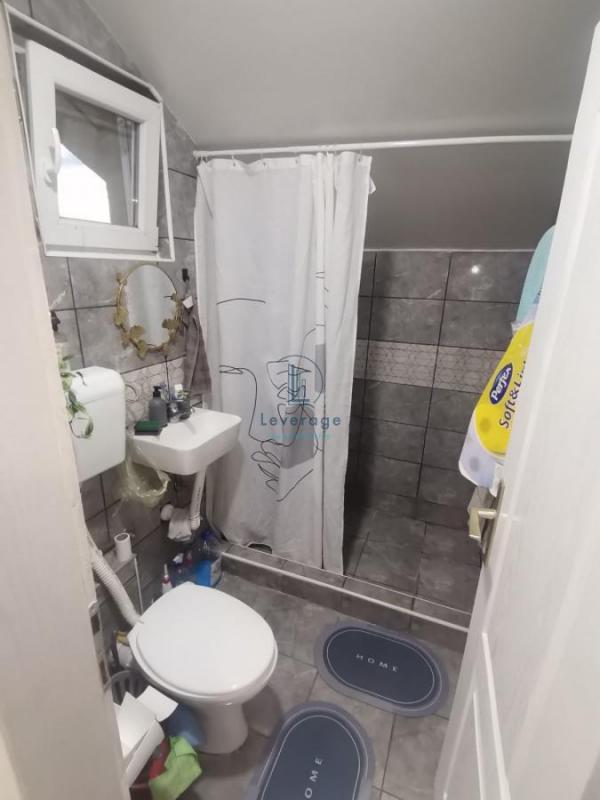 Stan na prodaju u Beogradu, Krnjača, trosoban, 95m2, cena 150000 evra