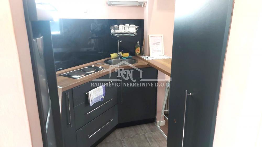 Stan na prodaju u Beogradu, Stari grad, 23m2, cena 115000 evra