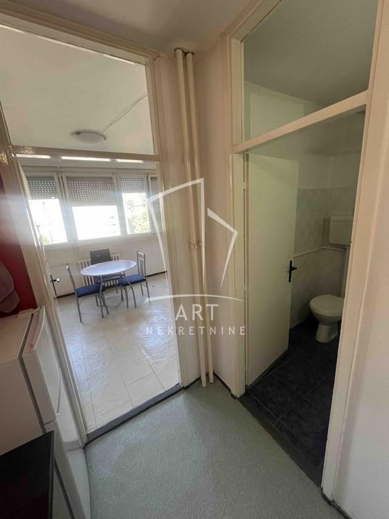 Stan na prodaju u Beogradu, Novi Beograd blok 11C (Stari Merkator), 23m2, cena 95000 evra