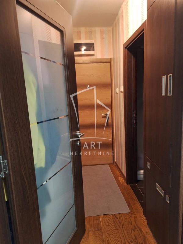 Stan na prodaju u Beogradu, Rakovica, dvosoban, 41m2, cena 191500 evra