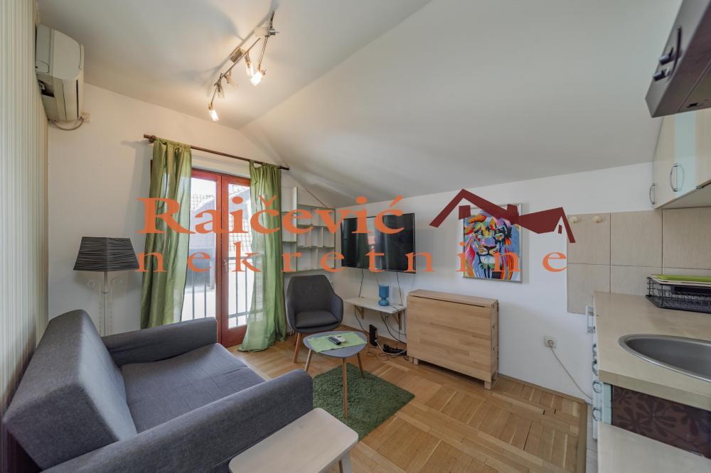 Stan na prodaju u Beogradu, Trošarina, jednoiposoban, 24m2, cena 78000 evra