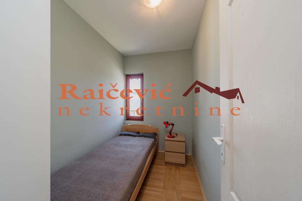 Stan na prodaju u Beogradu, Trošarina, jednoiposoban, 24m2, cena 78000 evra