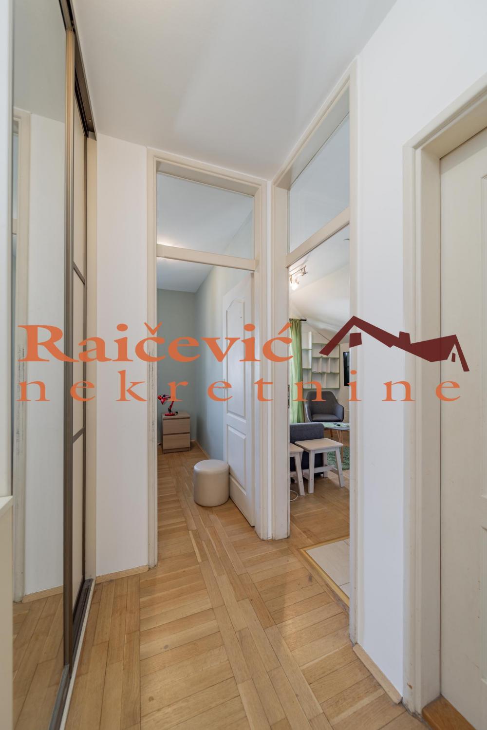 Stan na prodaju u Beogradu, Trošarina, jednoiposoban, 24m2, cena 78000 evra