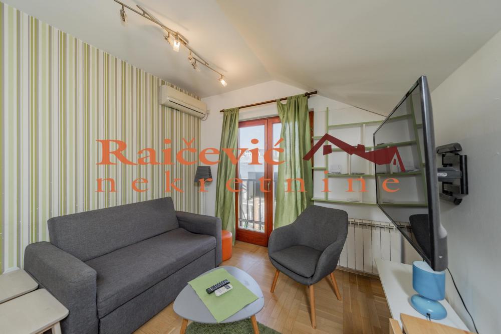 Stan na prodaju u Beogradu, Trošarina, jednoiposoban, 24m2, cena 78000 evra