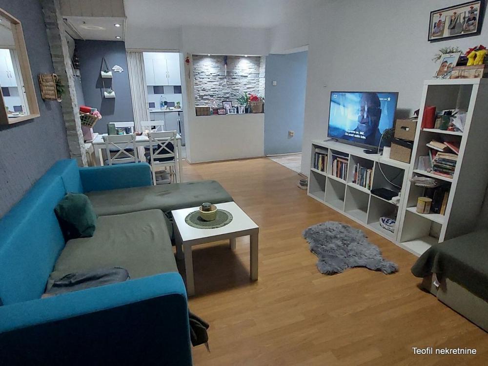 Stan na prodaju u Beogradu, Novi Beograd blok 72, trosoban, 61m2, cena 135000 evra