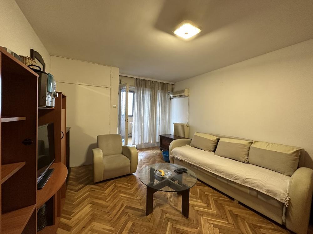 Stan na prodaju u Beogradu, Palilula, dvoiposoban, 70m2, cena 225000 evra