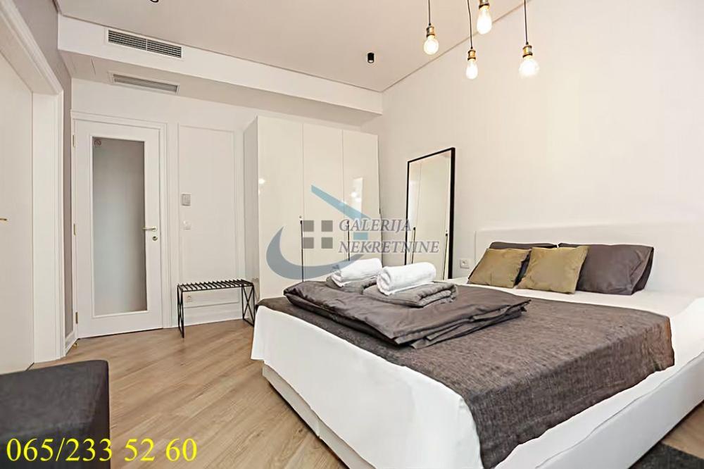 Stan na prodaju u Beogradu, Stari grad, trosoban, 73m2, cena 449000 evra