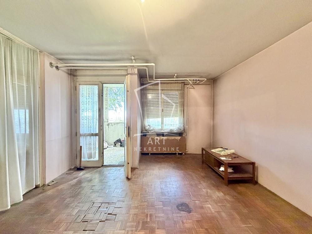 Stan na prodaju u Beogradu, Čukarica, dvoiposoban, 73m2, cena 178000 evra