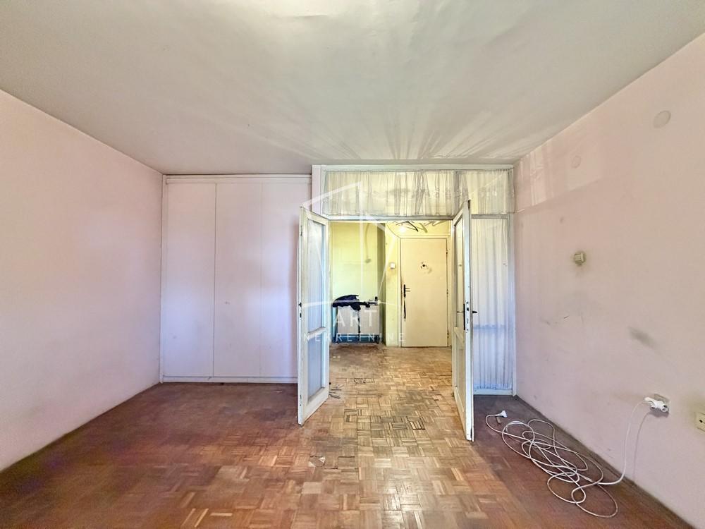 Stan na prodaju u Beogradu, Čukarica, dvoiposoban, 73m2, cena 178000 evra