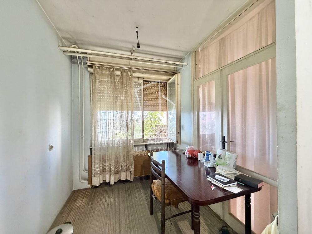 Stan na prodaju u Beogradu, Čukarica, dvoiposoban, 73m2, cena 178000 evra