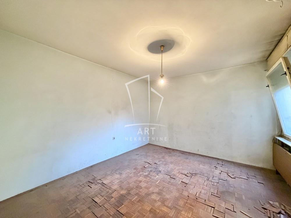 Stan na prodaju u Beogradu, Čukarica, dvoiposoban, 73m2, cena 178000 evra