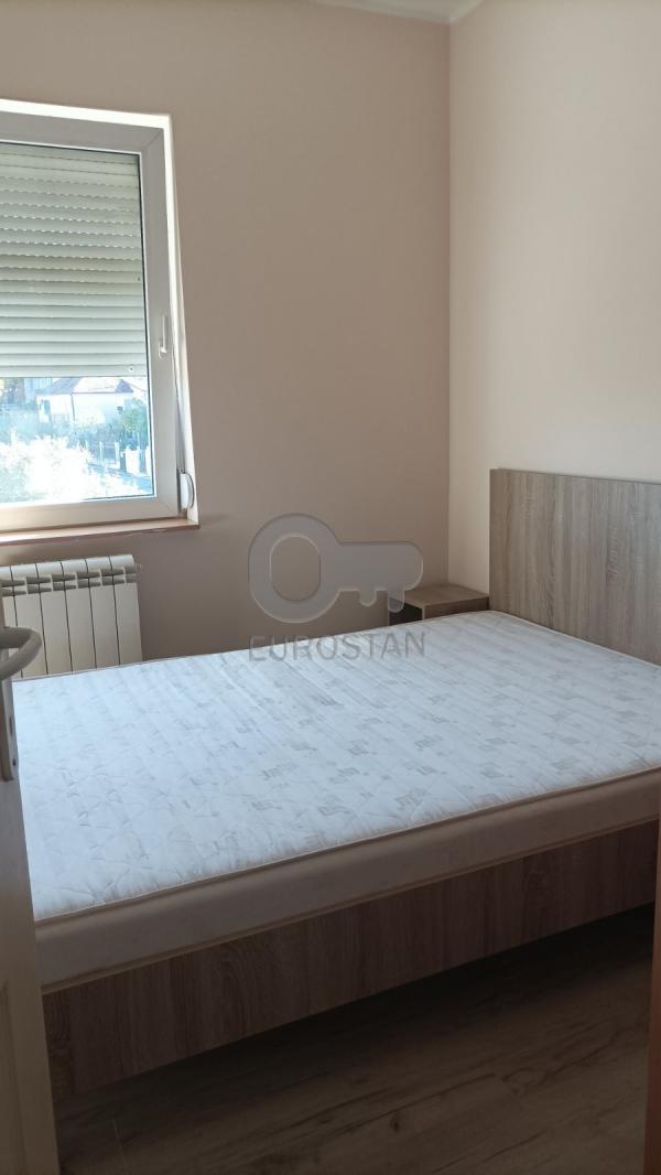 Stan na prodaju u Beogradu, Rakovica, jednoiposoban, 43m2, cena 118000 evra