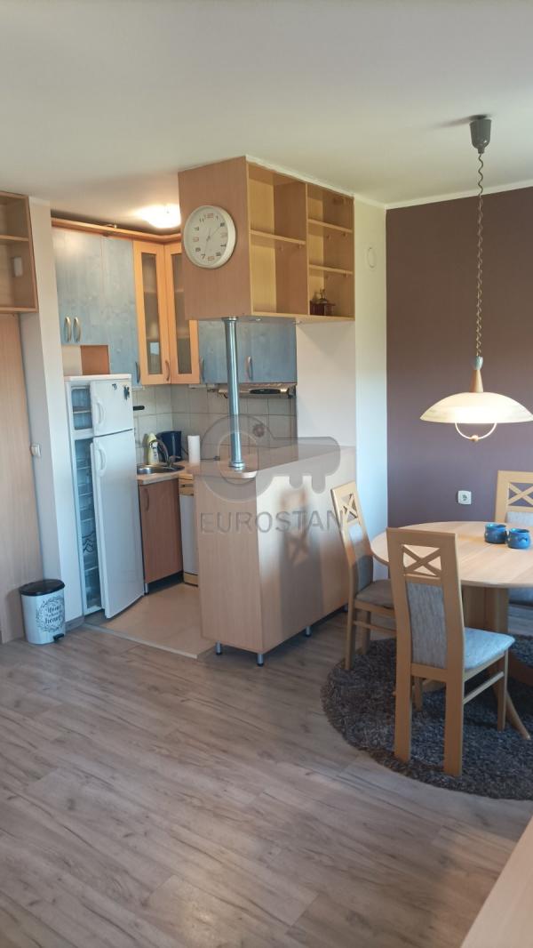 Stan na prodaju u Beogradu, Rakovica, jednoiposoban, 43m2, cena 118000 evra