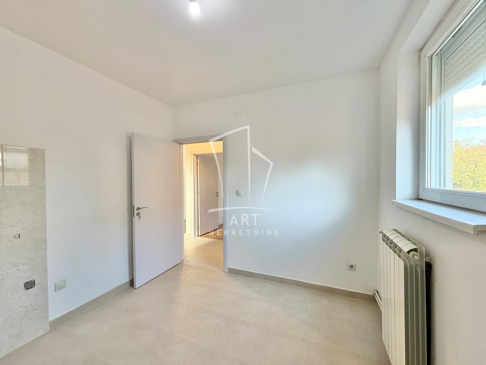 Stan na prodaju u Beogradu, Višnjička banja, dvosoban, 55m2, cena 175000 evra