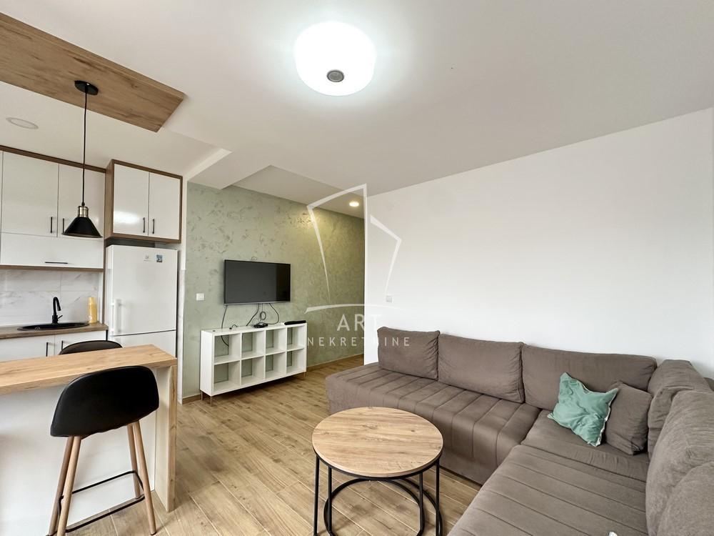 Stan na prodaju u Beogradu, Novi Beograd, dvoiposoban, 58m2, cena 155000 evra