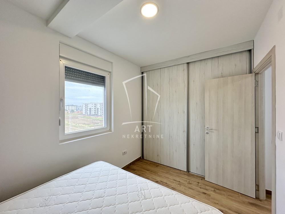 Stan na prodaju u Beogradu, Novi Beograd, dvoiposoban, 58m2, cena 155000 evra