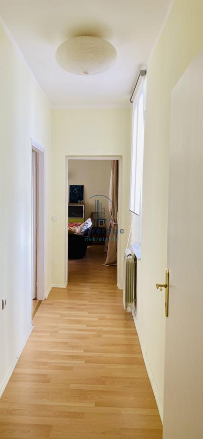 Stan na prodaju u Beogradu, Voždovac, dvosoban, 60m2, cena 220000 evra