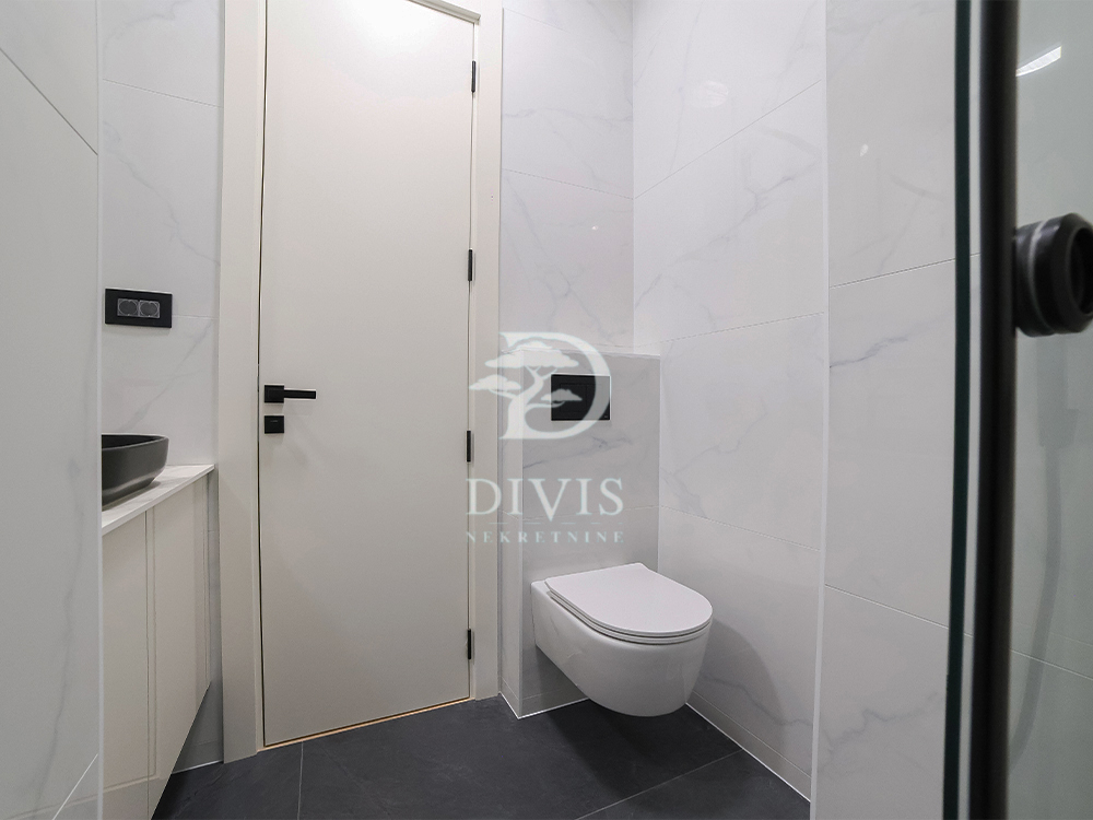 Stan na prodaju u Beogradu, Skadarlija, trosoban, 70m2, cena 349000 evra