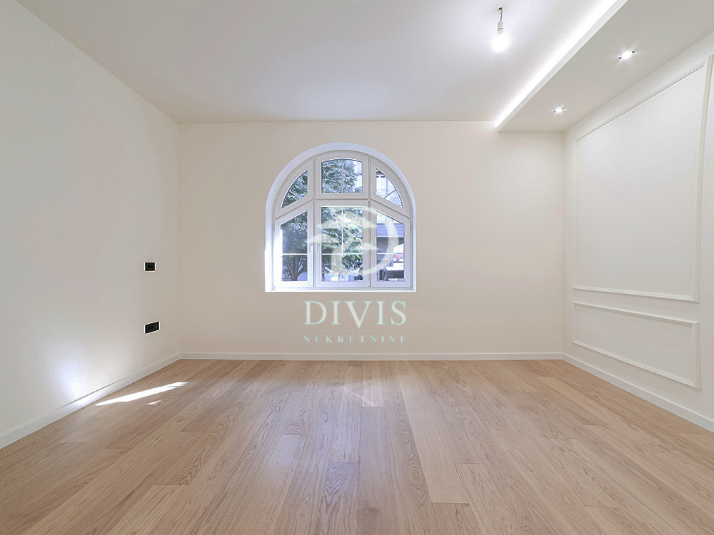 Stan na prodaju u Beogradu, Skadarlija, trosoban, 70m2, cena 349000 evra