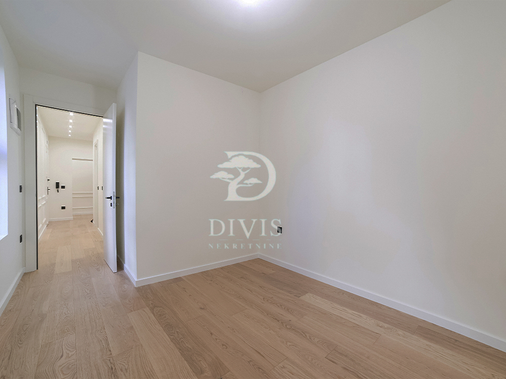 Stan na prodaju u Beogradu, Skadarlija, trosoban, 70m2, cena 349000 evra