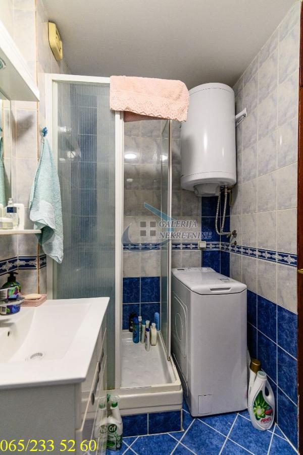 Stan na prodaju u Beogradu, Vračar, dvoiposoban, 47m2, cena 229000 evra