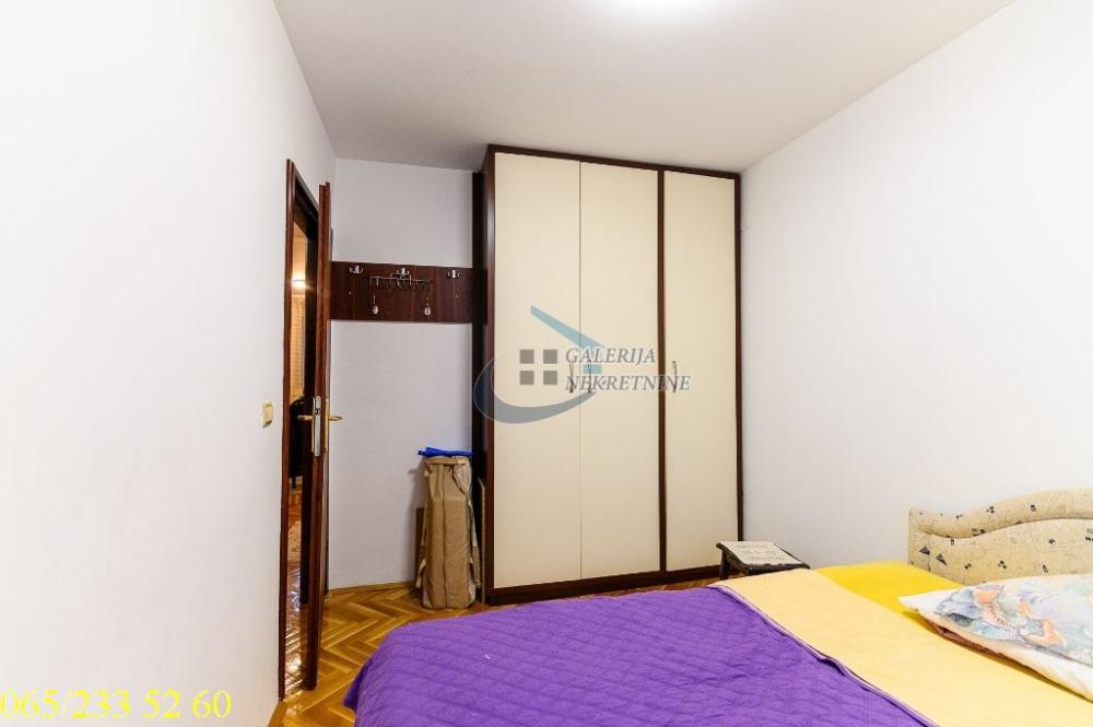 Stan na prodaju u Beogradu, Vračar, dvoiposoban, 47m2, cena 229000 evra