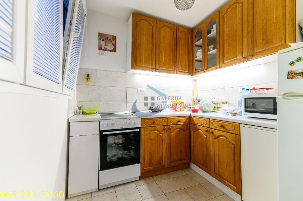 Stan na prodaju u Beogradu, Vračar, dvoiposoban, 47m2, cena 229000 evra