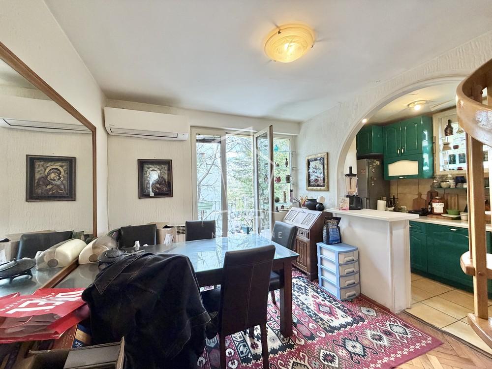 Stan na prodaju u Beogradu, Voždovac, 119m2, cena 220000 evra