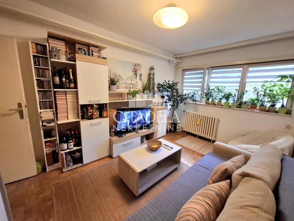 Stan na prodaju u Beogradu, Rakovica, dvosoban, 39m2, cena 79000 evra