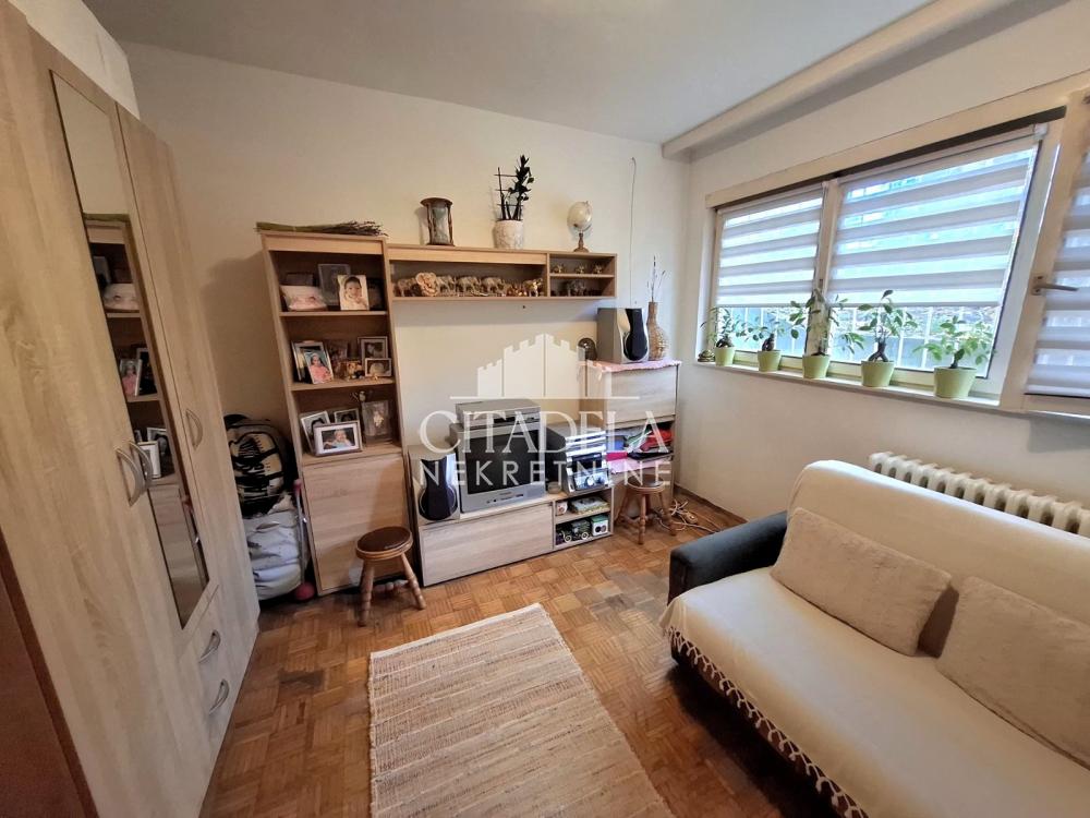 Stan na prodaju u Beogradu, Rakovica, dvosoban, 39m2, cena 79000 evra