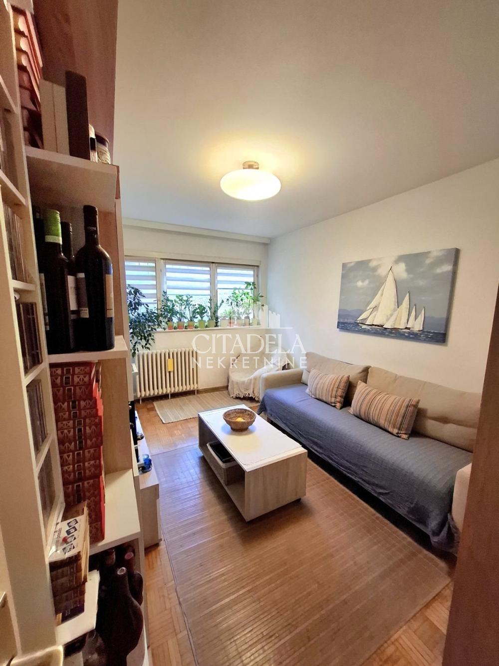 Stan na prodaju u Beogradu, Rakovica, dvosoban, 39m2, cena 79000 evra