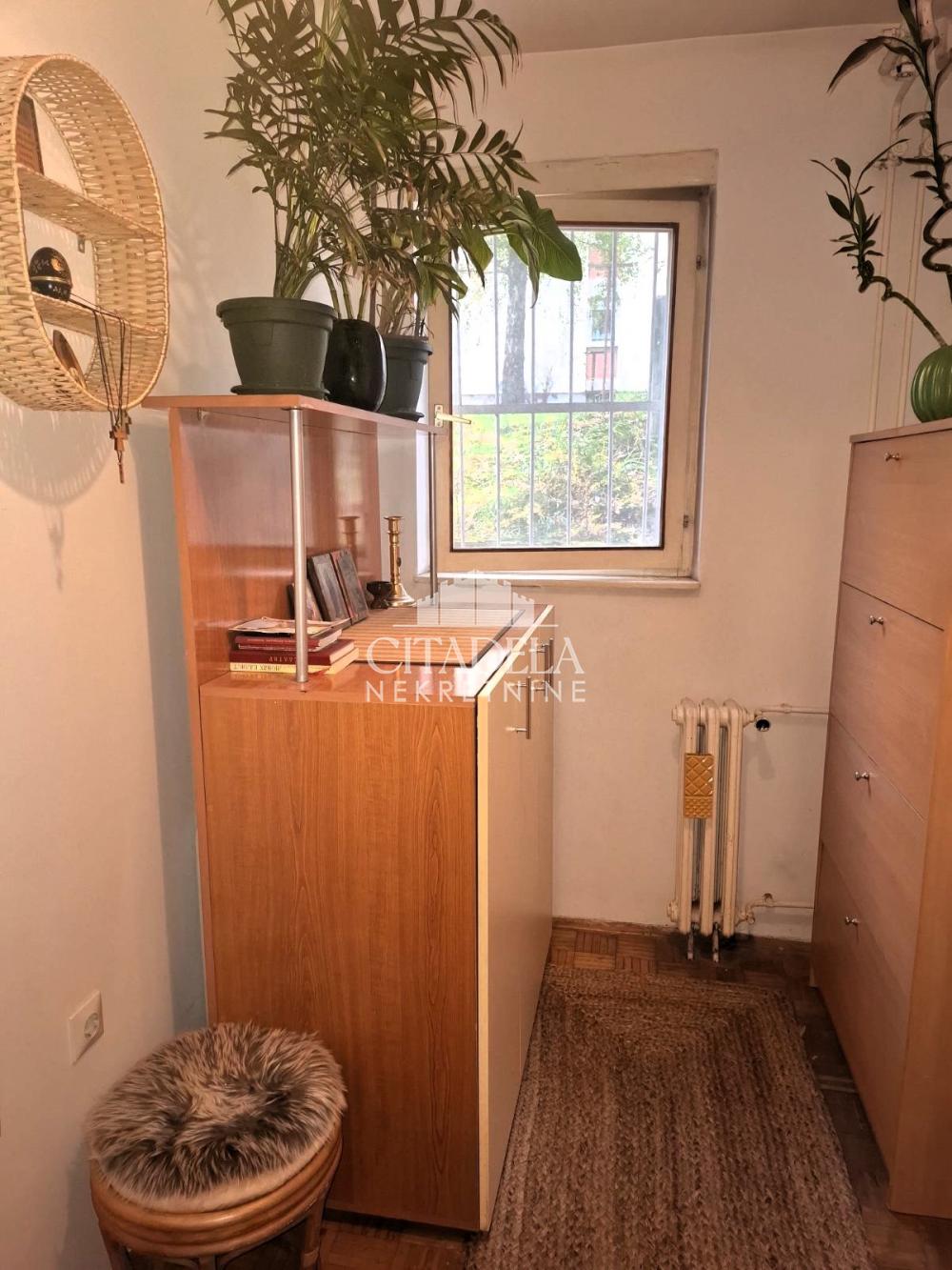 Stan na prodaju u Beogradu, Rakovica, dvosoban, 39m2, cena 79000 evra