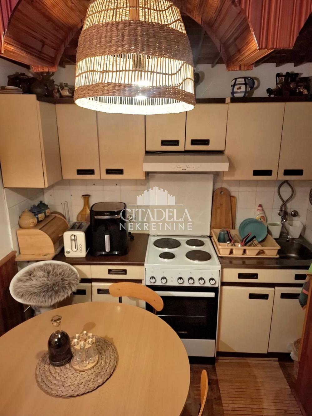 Stan na prodaju u Beogradu, Rakovica, dvosoban, 39m2, cena 79000 evra