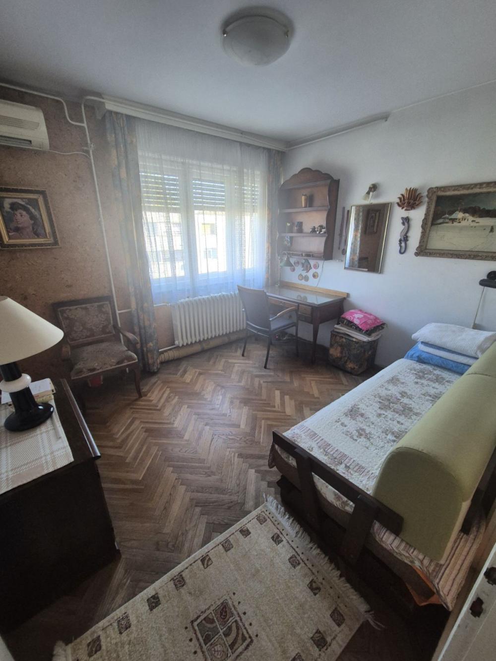 Stan na prodaju u Beogradu, Novi Beograd blok 33 (Genex kula), 122m2, cena 399000 evra