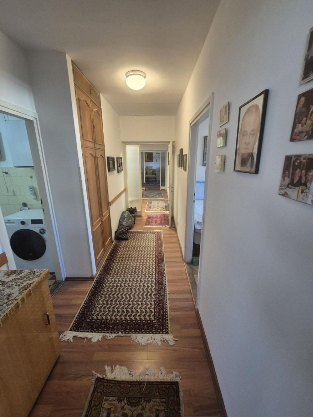 Stan na prodaju u Beogradu, Novi Beograd blok 33 (Genex kula), 122m2, cena 399000 evra